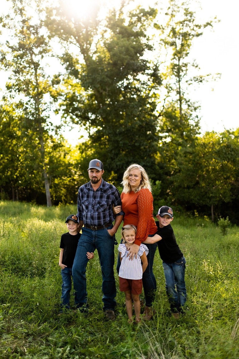 Springfield Missouri Family Photo Shoot | Warrenton Missouri Family Photographer | Wentzville Missouri Family Photographer | High Hill Missouri Family Photographer | Montgomery City Missouri Photographer | Outdoor Family Session | Outdoor Family Photo Shoot |