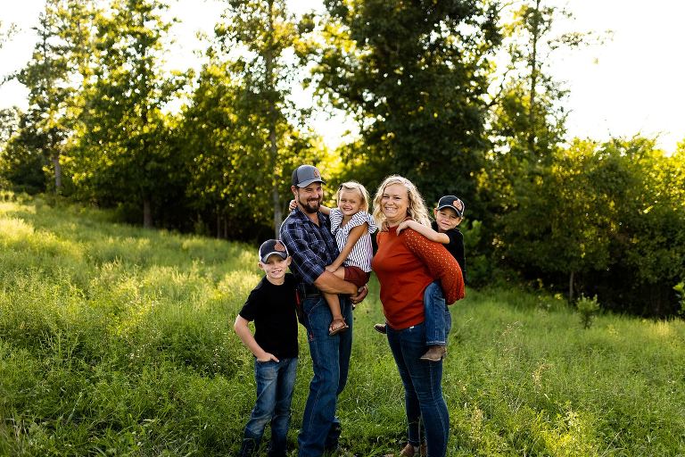 Springfield Missouri Family Photo Shoot | Warrenton Missouri Family Photographer | Wentzville Missouri Family Photographer | High Hill Missouri Family Photographer | Montgomery City Missouri Photographer | Outdoor Family Session | Outdoor Family Photo Shoot |