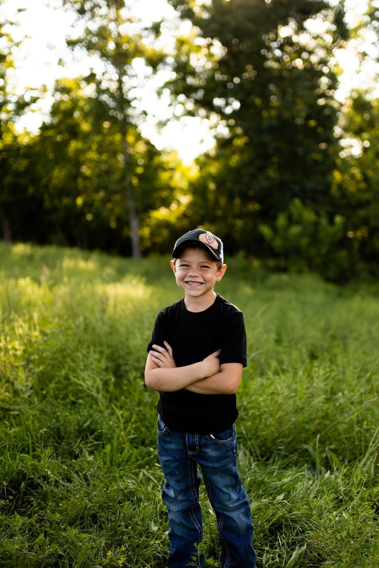 Springfield Missouri Family Photo Shoot | Warrenton Missouri Family Photographer | Wentzville Missouri Family Photographer | High Hill Missouri Family Photographer | Montgomery City Missouri Photographer | Outdoor Family Session | Outdoor Family Photo Shoot |