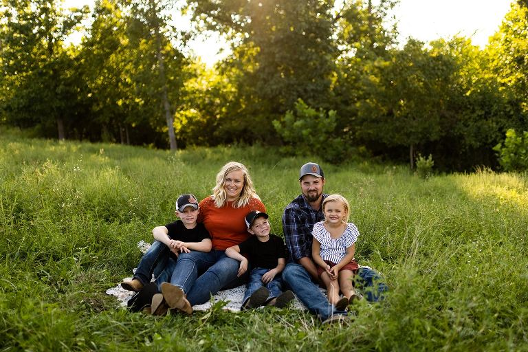 Springfield Missouri Family Photo Shoot | Warrenton Missouri Family Photographer | Wentzville Missouri Family Photographer | High Hill Missouri Family Photographer | Montgomery City Missouri Photographer | Outdoor Family Session | Outdoor Family Photo Shoot |