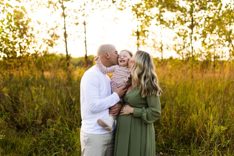 Indian Camp Creek Maternity Session | Indian Camp Creek Photographer | Missouri Photographer | Missouri family Photographer | Missouri Maternity Photographer | Warrenton Missouri Photographer | High Hill Missouri Photographer | Wentzville Missouri Photographer | Montgomery City Missouri Photographer |