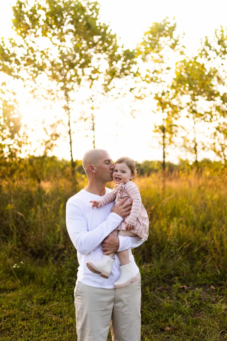Indian Camp Creek Maternity Session | Indian Camp Creek Photographer | Missouri Photographer | Missouri family Photographer | Missouri Maternity Photographer | Warrenton Missouri Photographer | High Hill Missouri Photographer | Wentzville Missouri Photographer | Montgomery City Missouri Photographer |