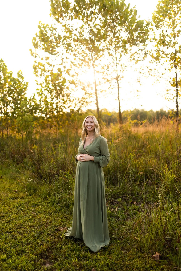 Indian Camp Creek Maternity Session | Indian Camp Creek Photographer | Missouri Photographer | Missouri family Photographer | Missouri Maternity Photographer | Warrenton Missouri Photographer | High Hill Missouri Photographer | Wentzville Missouri Photographer | Montgomery City Missouri Photographer |