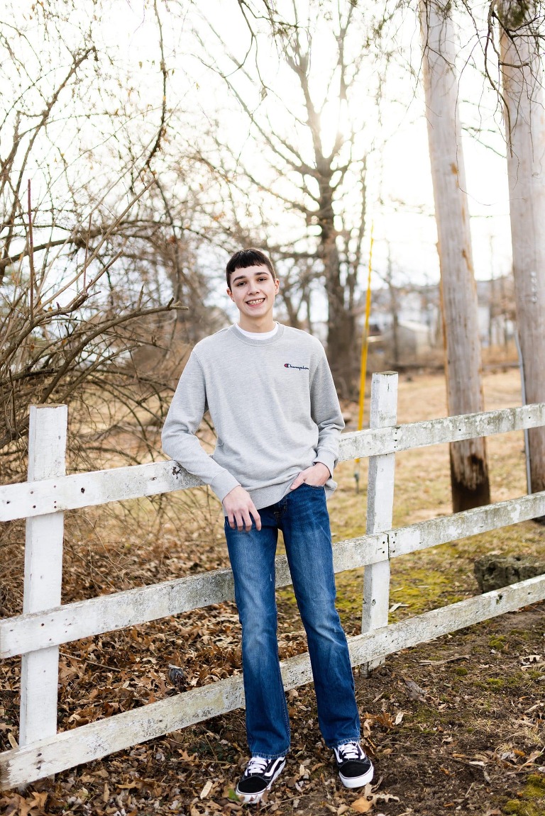 Warrenton Missouri Senior Photographer | Downton St Charles Senior Photographer | Senior Photographer | Missouri Senior Photographer | Warrenton Missouri Senior Photographer | High Hill Missouri Senior Photographer  | Montgomery City Senior Photographer | Wentzville Missouri Photographer | Boy Senior Sessions | Boy senior poses | Rebecca Chapman Photography | Rebecca Chapman Photography | Rebecca Chapman Photography | Rebecca Chapman Photography | Rebecca Chapman Photography | Rebecca Chapman Photography | Rebecca Chapman Photography |