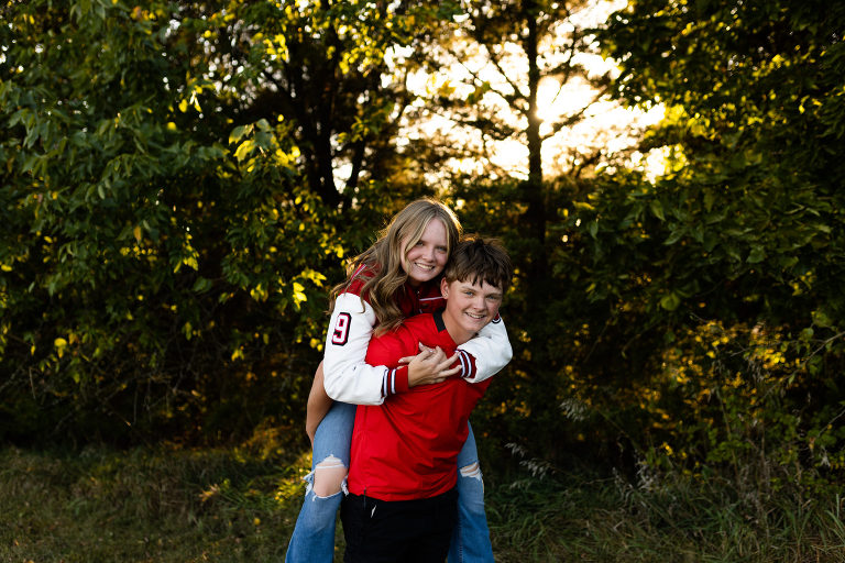 Warrenton Missouri Senior Photographer | Outdoor Photographer | Warrenton Missouri Photographer | High Hill Missouri Photographer | Montgomery City Missouri | Wentzville Missouri Photographer | Towne Park Photographer |