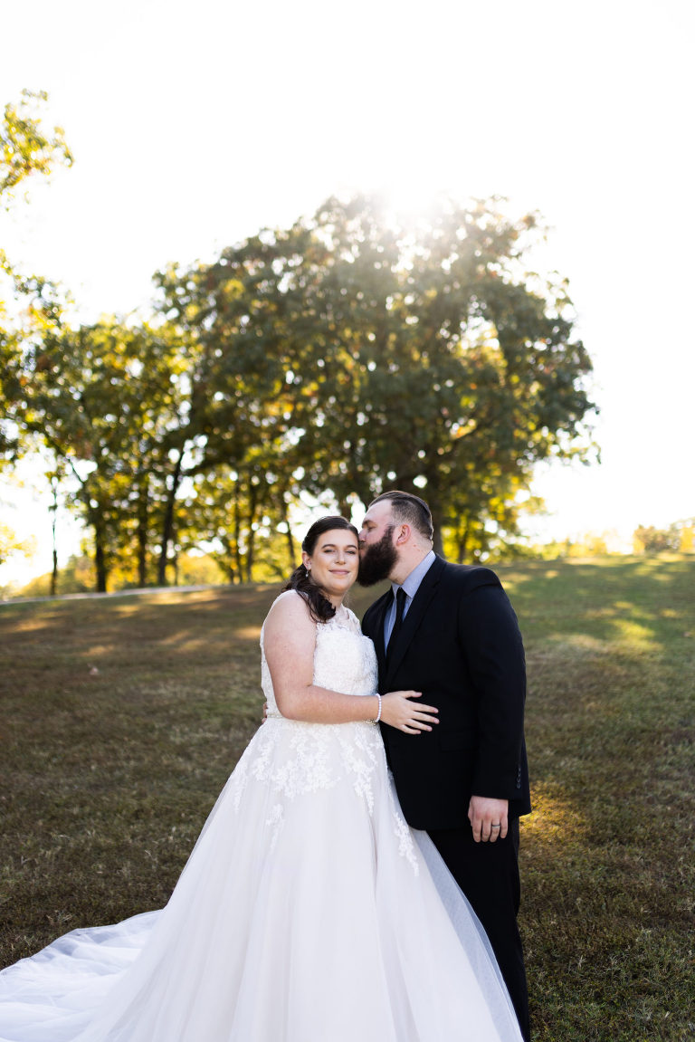 Wedding at Landhaus Park at New Melle Lakes | Missouri Wedding Photographer |  Missouri Wedding Photographer | Missouri Wedding Photographer | Missouri Wedding Photographer | Missouri Wedding Photographer | Missouri Wedding Photographer | High Hill Missouri wedding photographer | Montgomery City Missouri Wedding Photographer | Warrenton Missouri Wedding Photographer | Outdoor Wedding Photographer |