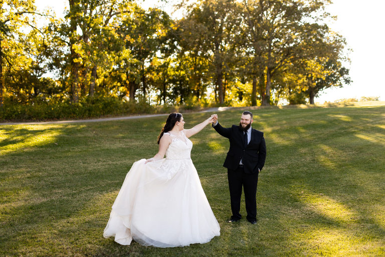 Wedding at Landhaus Park at New Melle Lakes | Missouri Wedding Photographer |  Missouri Wedding Photographer | Missouri Wedding Photographer | Missouri Wedding Photographer | Missouri Wedding Photographer | Missouri Wedding Photographer | High Hill Missouri wedding photographer | Montgomery City Missouri Wedding Photographer | Warrenton Missouri Wedding Photographer | Outdoor Wedding Photographer |