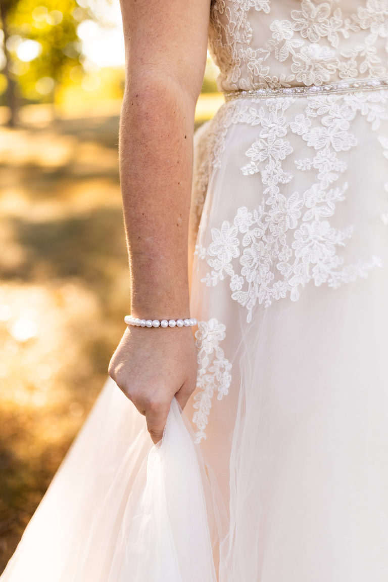 Wedding at Landhaus Park at New Melle Lakes | Missouri Wedding Photographer |  Missouri Wedding Photographer | Missouri Wedding Photographer | Missouri Wedding Photographer | Missouri Wedding Photographer | Missouri Wedding Photographer | High Hill Missouri wedding photographer | Montgomery City Missouri Wedding Photographer | Warrenton Missouri Wedding Photographer | Outdoor Wedding Photographer |