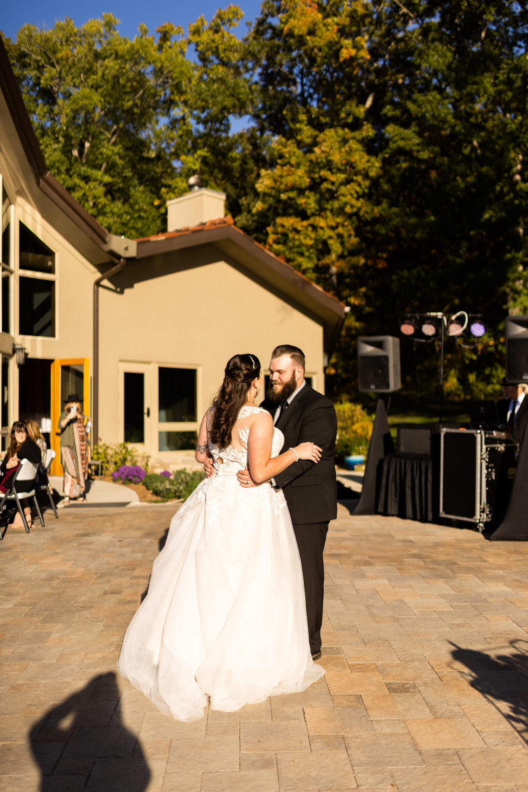 Wedding at Landhaus Park at New Melle Lakes | Missouri Wedding Photographer |  Missouri Wedding Photographer | Missouri Wedding Photographer | Missouri Wedding Photographer | Missouri Wedding Photographer | Missouri Wedding Photographer | High Hill Missouri wedding photographer | Montgomery City Missouri Wedding Photographer | Warrenton Missouri Wedding Photographer | Outdoor Wedding Photographer |