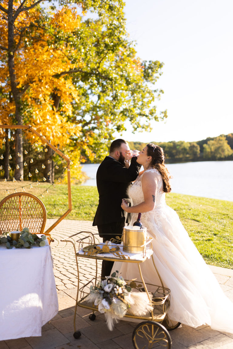 Wedding at Landhaus Park at New Melle Lakes | Missouri Wedding Photographer |  Missouri Wedding Photographer | Missouri Wedding Photographer | Missouri Wedding Photographer | Missouri Wedding Photographer | Missouri Wedding Photographer | High Hill Missouri wedding photographer | Montgomery City Missouri Wedding Photographer | Warrenton Missouri Wedding Photographer | Outdoor Wedding Photographer |