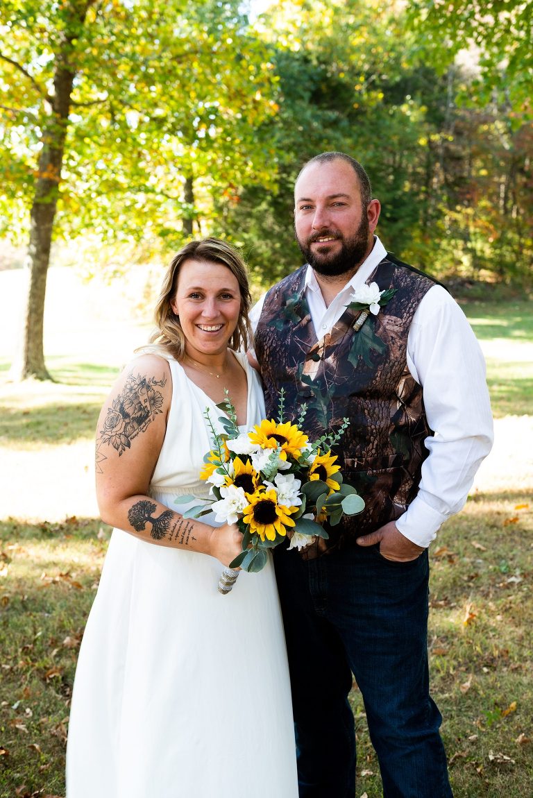 Missouri Backyard Wedding | Warrenton Missouri Wedding Photographer | High Hill Missouri Wedding Photographer | Montgomery City Missouri Wedding Photographer | Wentzville Missouri Wedding Photographer | Outdoor Missouri Wedding Photographer | 