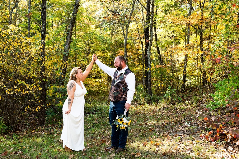 Missouri Backyard Wedding | Warrenton Missouri Wedding Photographer | High Hill Missouri Wedding Photographer | Montgomery City Missouri Wedding Photographer | Wentzville Missouri Wedding Photographer | Outdoor Missouri Wedding Photographer | 