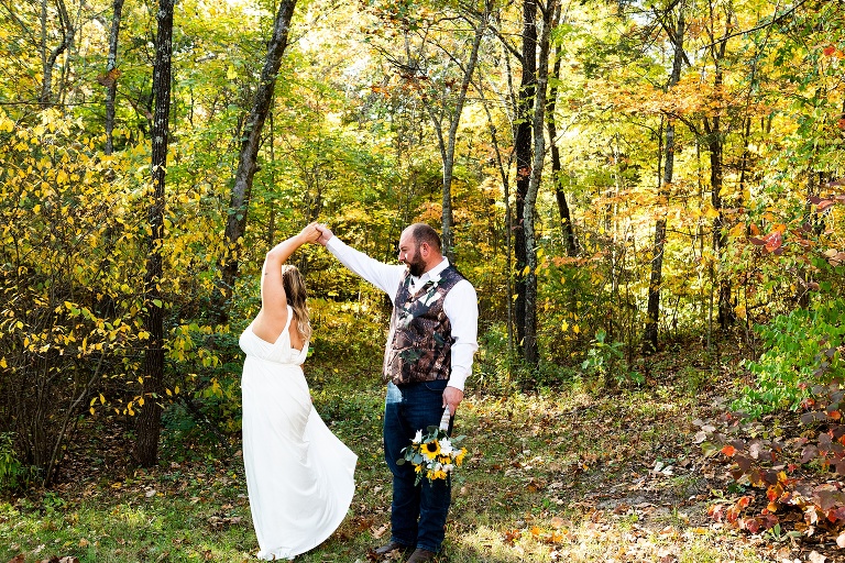 Missouri Backyard Wedding | Warrenton Missouri Wedding Photographer | High Hill Missouri Wedding Photographer | Montgomery City Missouri Wedding Photographer | Wentzville Missouri Wedding Photographer | Outdoor Missouri Wedding Photographer | 