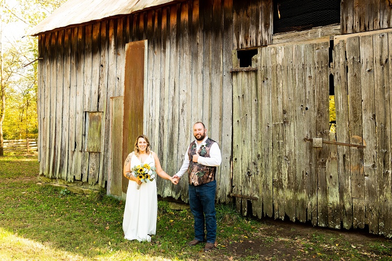 Missouri Backyard Wedding | Warrenton Missouri Wedding Photographer | High Hill Missouri Wedding Photographer | Montgomery City Missouri Wedding Photographer | Wentzville Missouri Wedding Photographer | Outdoor Missouri Wedding Photographer | 