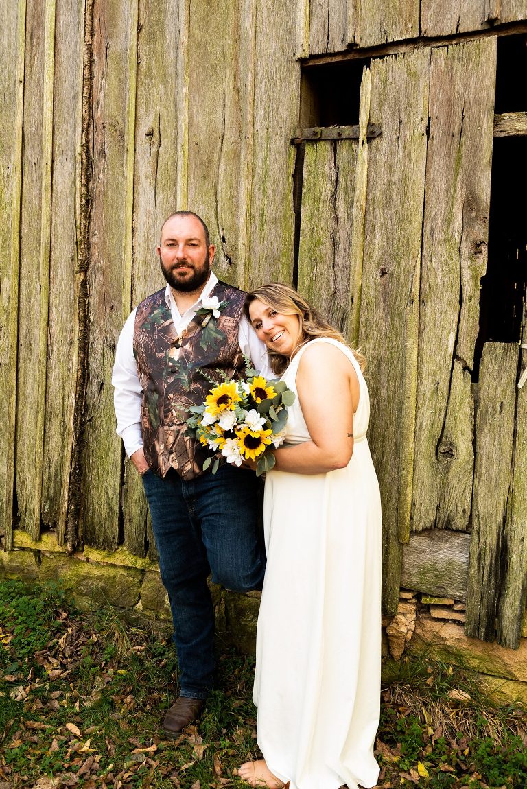 Missouri Backyard Wedding | Warrenton Missouri Wedding Photographer | High Hill Missouri Wedding Photographer | Montgomery City Missouri Wedding Photographer | Wentzville Missouri Wedding Photographer | Outdoor Missouri Wedding Photographer | 