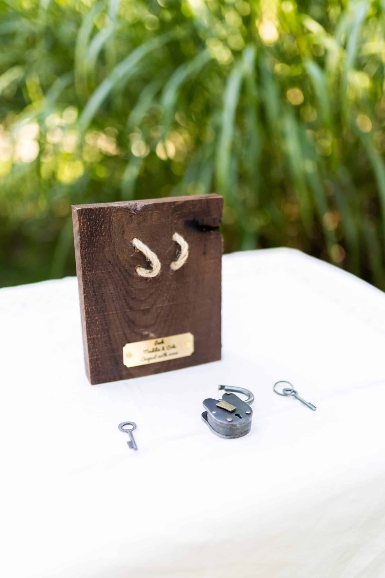 Missouri Back Yard Wedding | St Charles Missouri Wedding Photographer | Warrenton Missouri Wedding Photographer | Backyard Wedding Photographer | High Hill Missouri Wedding Photographer | Rebecca Chapman Photography