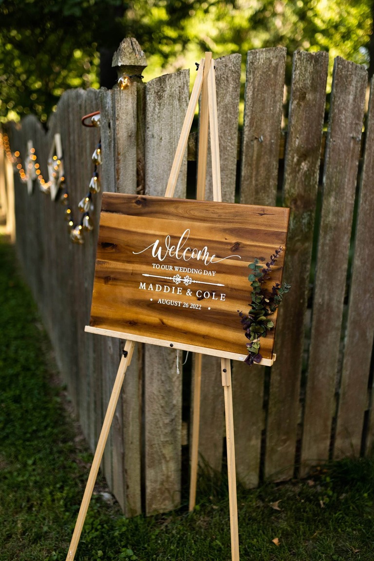 Missouri Back Yard Wedding | St Charles Missouri Wedding Photographer | Warrenton Missouri Wedding Photographer | Backyard Wedding Photographer | High Hill Missouri Wedding Photographer | Rebecca Chapman Photography