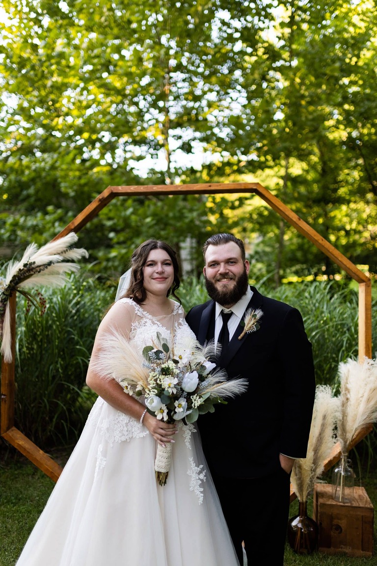 Missouri Back Yard Wedding | St Charles Missouri Wedding Photographer | Warrenton Missouri Wedding Photographer | Backyard Wedding Photographer | High Hill Missouri Wedding Photographer | Rebecca Chapman Photography