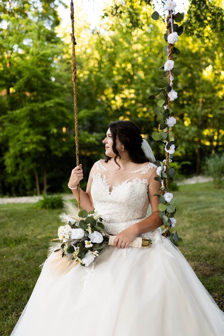Missouri Back Yard Wedding | St Charles Missouri Wedding Photographer | Warrenton Missouri Wedding Photographer | Backyard Wedding Photographer | High Hill Missouri Wedding Photographer | Rebecca Chapman Photography