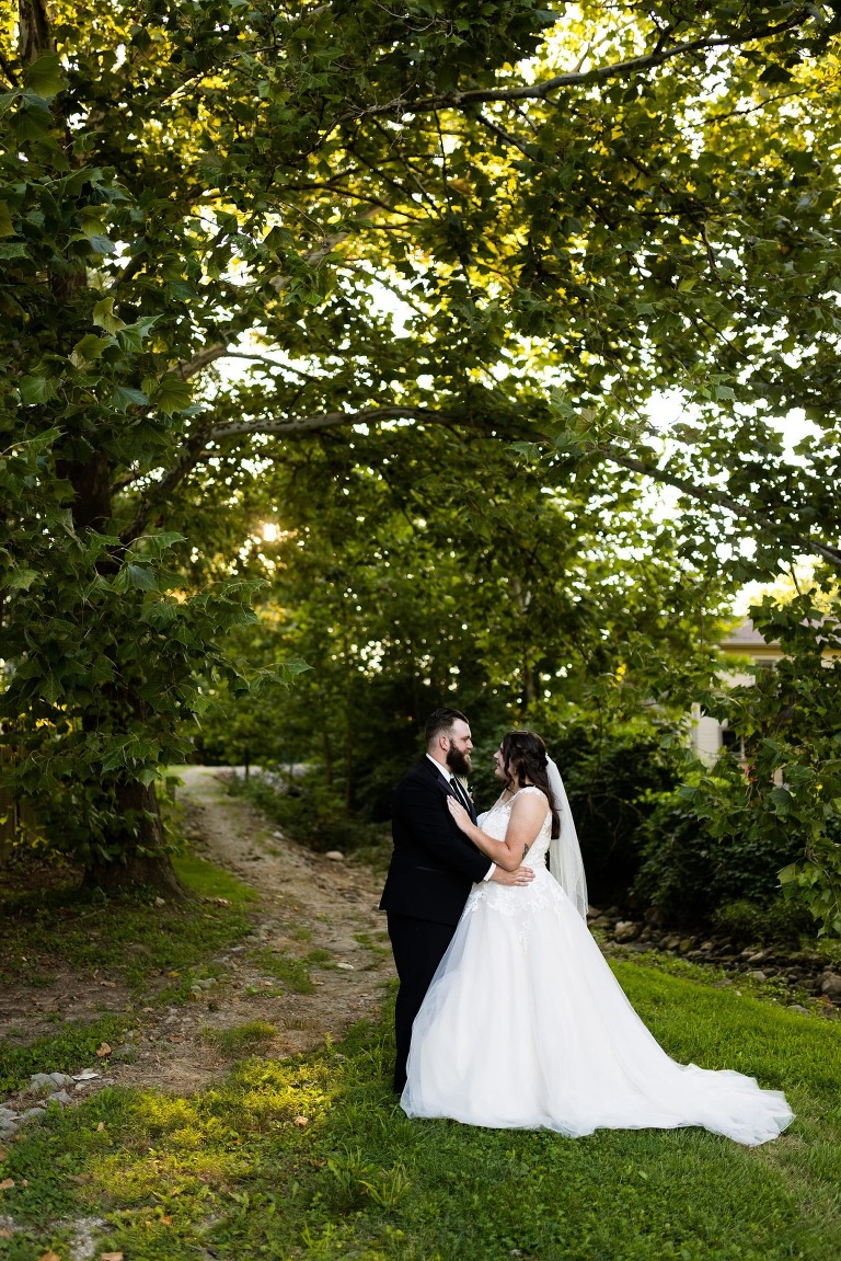 Missouri Back Yard Wedding | St Charles Missouri Wedding Photographer | Warrenton Missouri Wedding Photographer | Backyard Wedding Photographer | High Hill Missouri Wedding Photographer | Rebecca Chapman Photography
