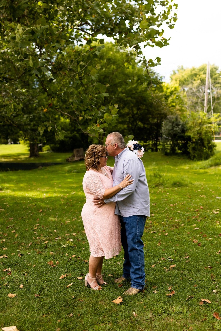 Indiana Wedding Photographer | Missouri Wedding Photographer | High Hill Missouri Wedding Photographer | Warrenton Missouri Photographer | Intimate Wedding |