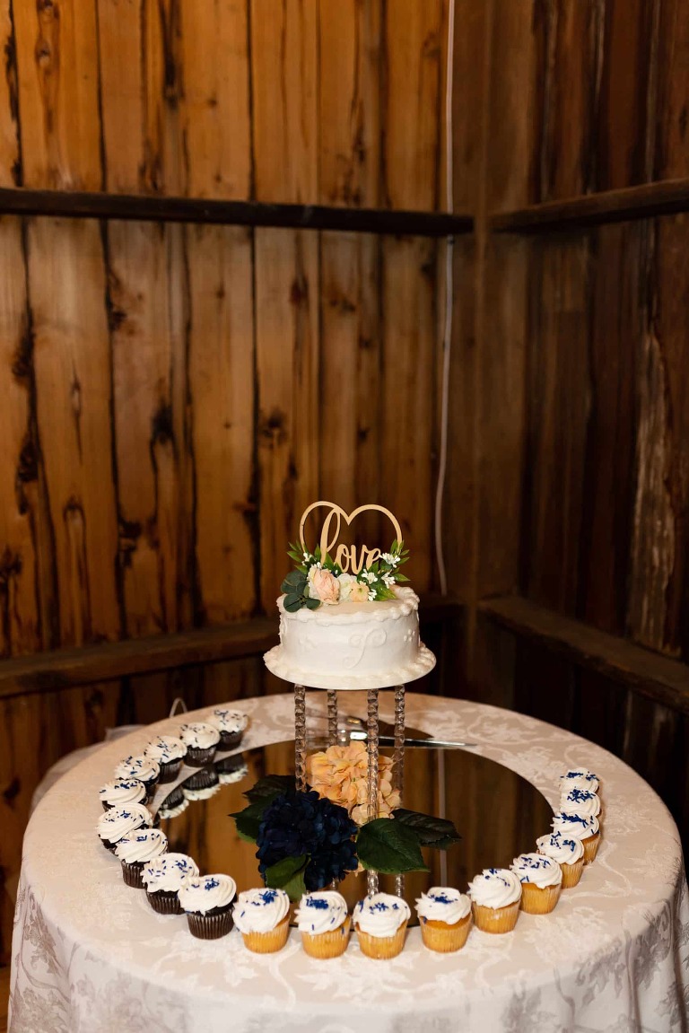 Indiana Wedding Photographer | Missouri Wedding Photographer | High Hill Missouri Wedding Photographer | Warrenton Missouri Photographer | Intimate Wedding |