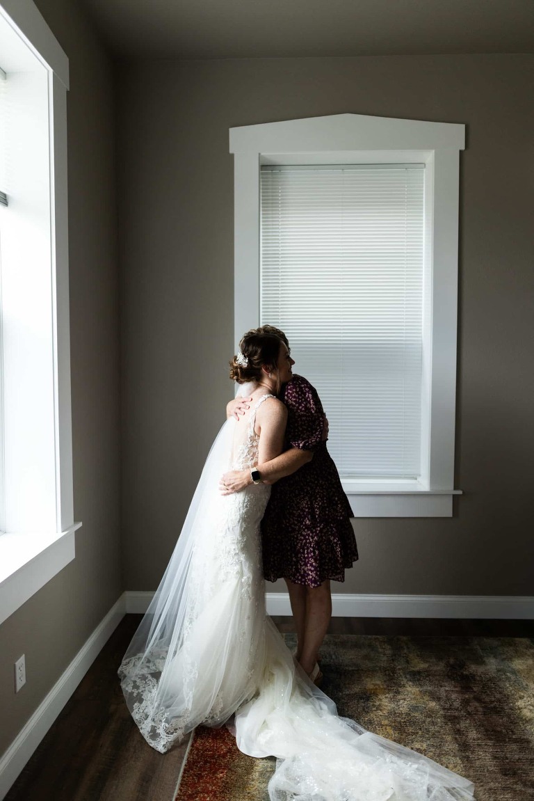 Novelty Missouri Wedding Photographer | Missouri Wedding Photographer | Warrenton Missouri Photographer | High Hill Missouri Photographer | Wentzville Missouri Photographer | Montgomery City Missouri Photographer | Wedding Photographer  Country Wedding | Outdoor Wedding |
