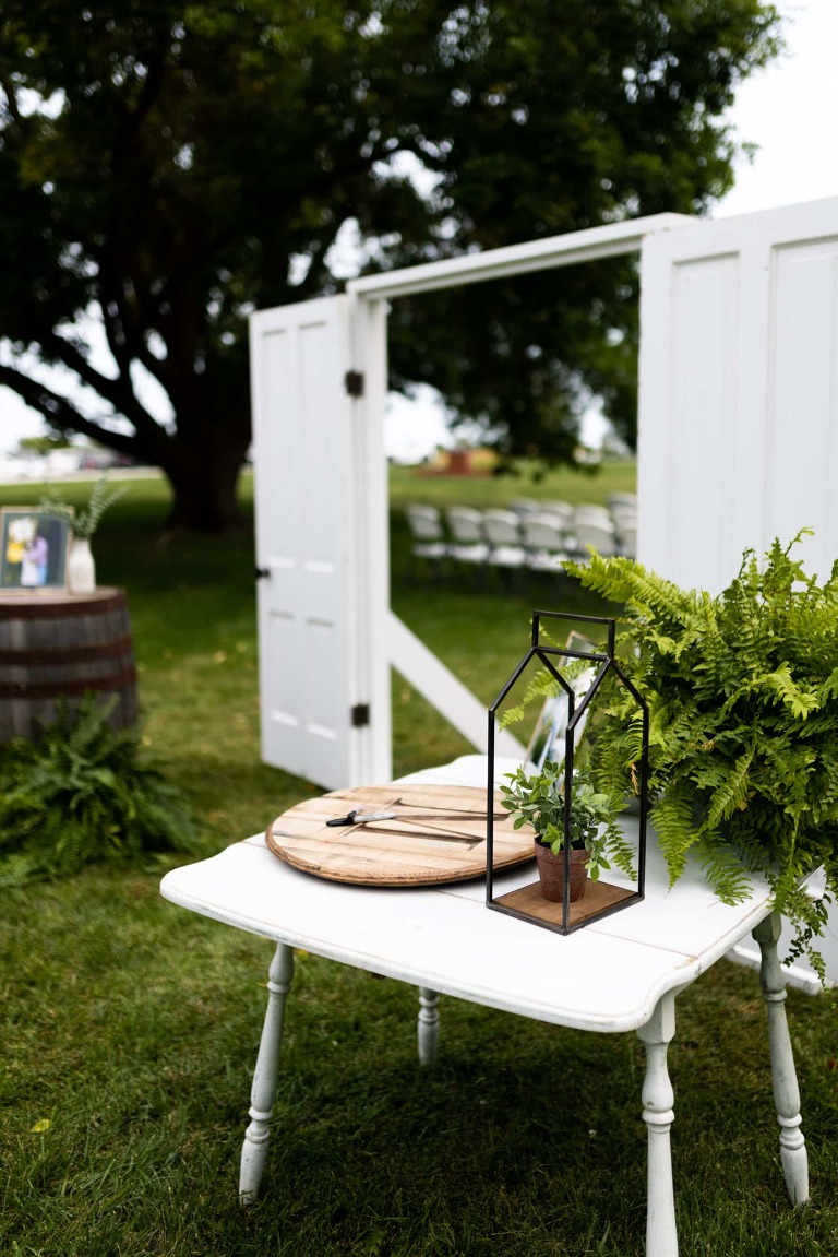 Novelty Missouri Wedding Photographer | Missouri Wedding Photographer | Warrenton Missouri Photographer | High Hill Missouri Photographer | Wentzville Missouri Photographer | Montgomery City Missouri Photographer | Wedding Photographer  Country Wedding | Outdoor Wedding |