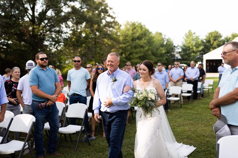 Novelty Missouri Wedding Photographer | Missouri Wedding Photographer | Warrenton Missouri Photographer | High Hill Missouri Photographer | Wentzville Missouri Photographer | Montgomery City Missouri Photographer | Wedding Photographer  Country Wedding | Outdoor Wedding |
