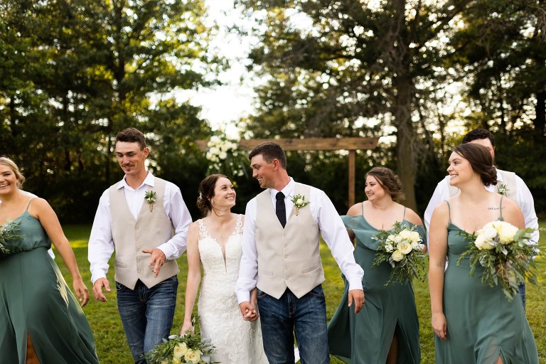 Novelty Missouri Wedding Photographer | Missouri Wedding Photographer | Warrenton Missouri Photographer | High Hill Missouri Photographer | Wentzville Missouri Photographer | Montgomery City Missouri Photographer | Wedding Photographer  Country Wedding | Outdoor Wedding |