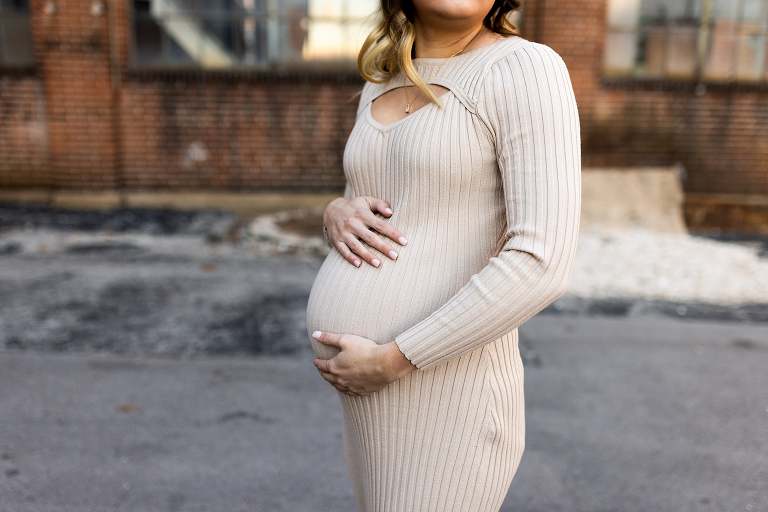 St Charles Missouri Maternity Session | Missouri Photographer | Warrenton Missouri Photographer | High Hill Missouri Photographer | St Charles Missouri Photographer | Industrial Photographer | 