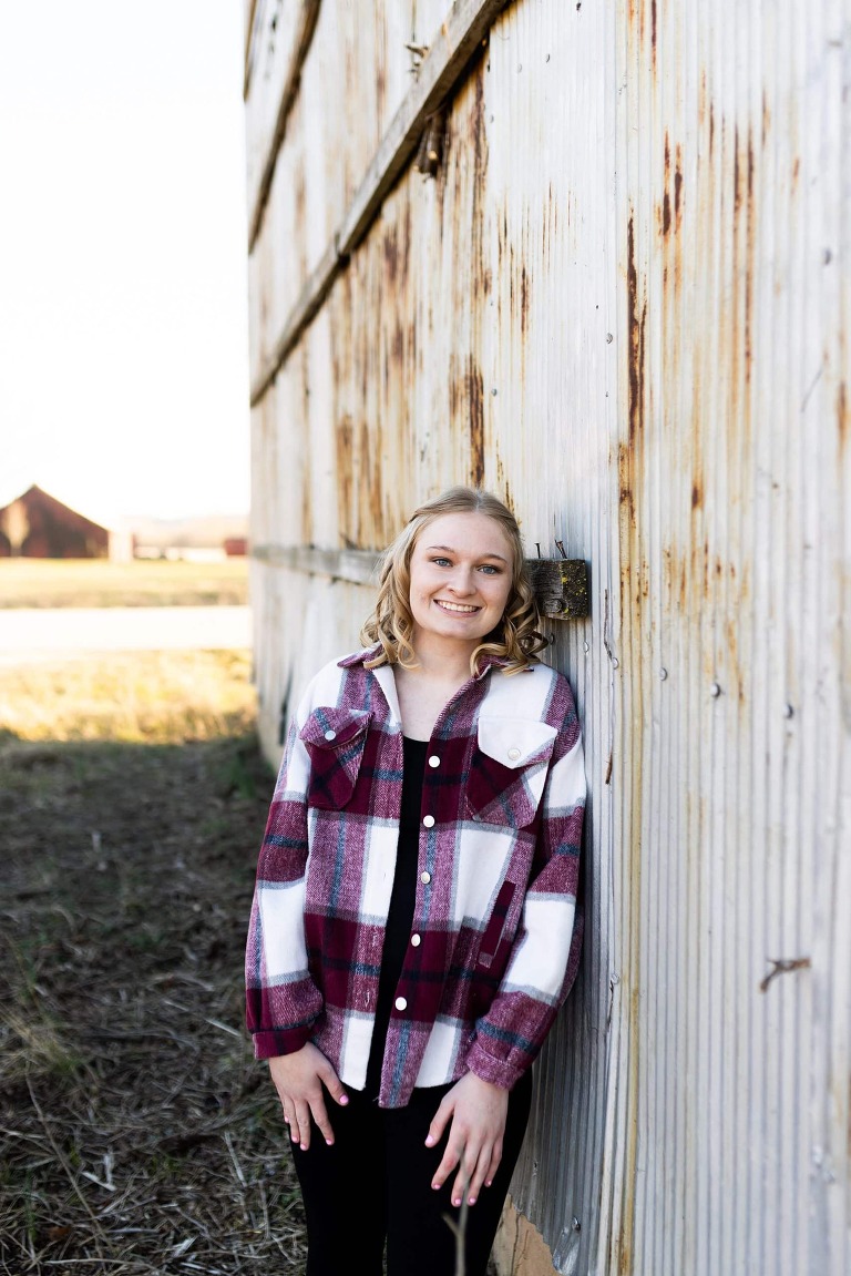 Warrenton Missouri High School Senior Photographer | Warrenton Missouri Senior Photographer | Outdoor Photographer | Warrenton Missouri Photographer | High Hill Missouri Photographer | Montgomery City Missouri | Wentzville Missouri Photographer | Towne Park Photographer |