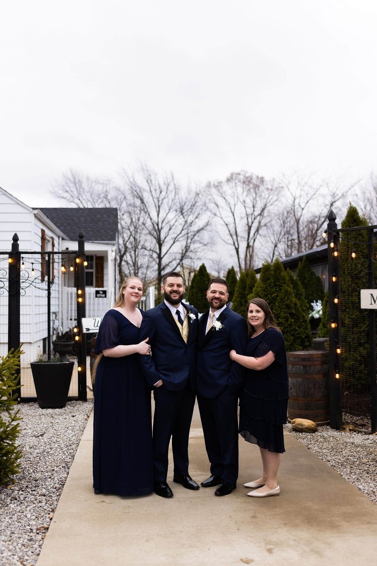 Marry me Cottage Wedding | Marry me Cottage Wedding Photographer | Montgomery City Missouri Wedding Photographer | Missouri Photographer | Warrenton Missouri Wedding | High Hill Missouri Photographer | Montgomery City Missouri Photographer