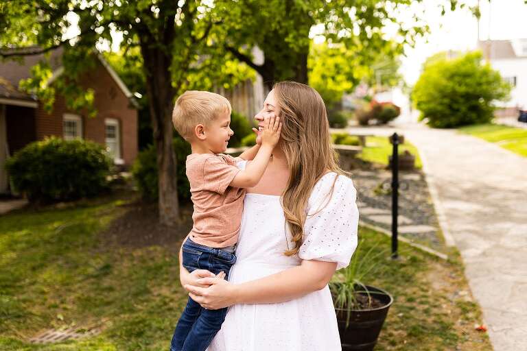St Charles Missouri Family Photographer. Main Street St Charles Family Photographer. Family Photographer. Extended Family Photographer