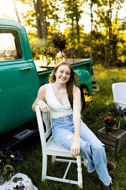 Cousin Crew Flower Truck Mini Session in Warrenton MO, High Hill Mo photographer, Flower Truck Mini Session, Mini Session, teal truck photo shoot