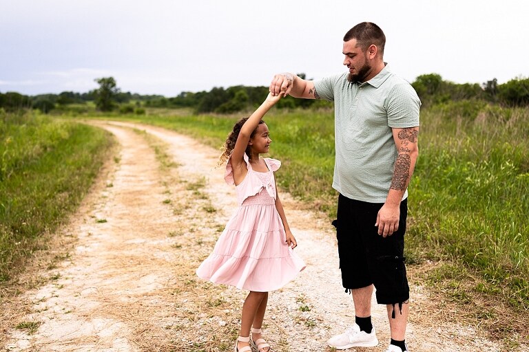 Overcast skies, shy smiles, and sweet family moments. See this extended family session at August A. Busch Conservation Area in St Charles County MO.