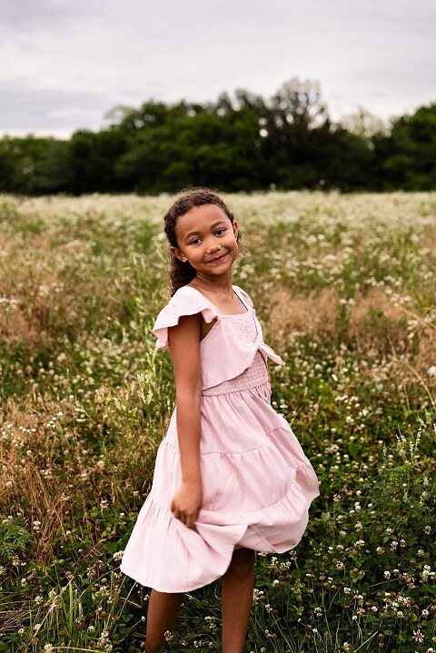 Overcast skies, shy smiles, and sweet family moments. See this extended family session at August A. Busch Conservation Area in St Charles County MO.