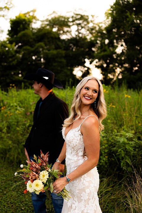 Rooster's Farm and Pumpkin Patch Wedding Venue | Missouri Wedding Photographer | Jonesburg Wedding Photographer | Outdoor Wedding Venue in Missouri | Central Missouri Wedding Photographer | Montgomery Missouri Wedding | Warrenton Missouri Wedding Venue | High Hill Missouri Wedding | Country Wedding Venue |
