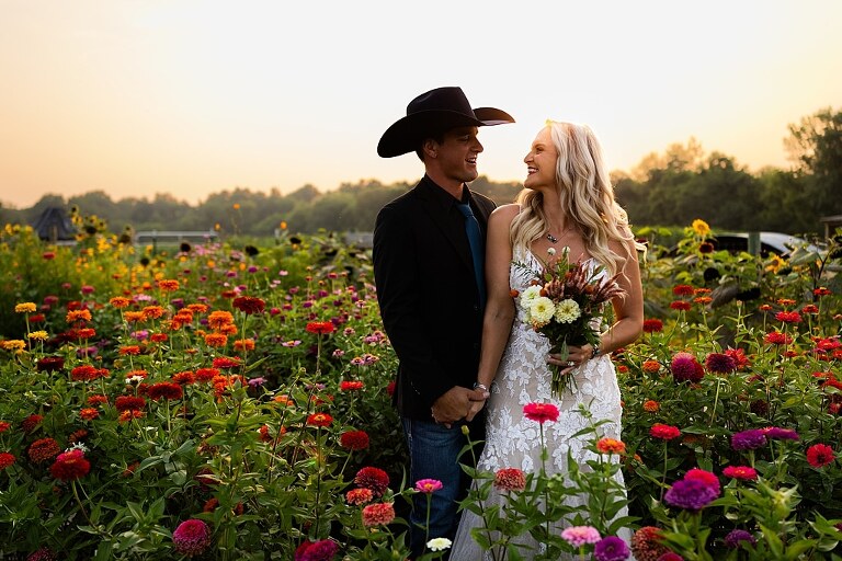 Rooster's Farm and Pumpkin Patch Wedding Venue | Missouri Wedding Photographer | Jonesburg Wedding Photographer | Outdoor Wedding Venue in Missouri | Central Missouri Wedding Photographer | Montgomery Missouri Wedding | Warrenton Missouri Wedding Venue | High Hill Missouri Wedding | Country Wedding Venue |
