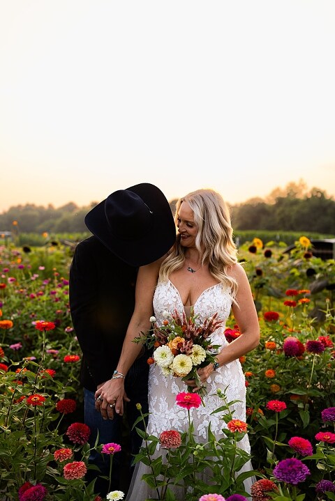 Rooster's Farm and Pumpkin Patch Wedding Venue | Missouri Wedding Photographer | Jonesburg Wedding Photographer | Outdoor Wedding Venue in Missouri | Central Missouri Wedding Photographer | Montgomery Missouri Wedding | Warrenton Missouri Wedding Venue | High Hill Missouri Wedding | Country Wedding Venue |