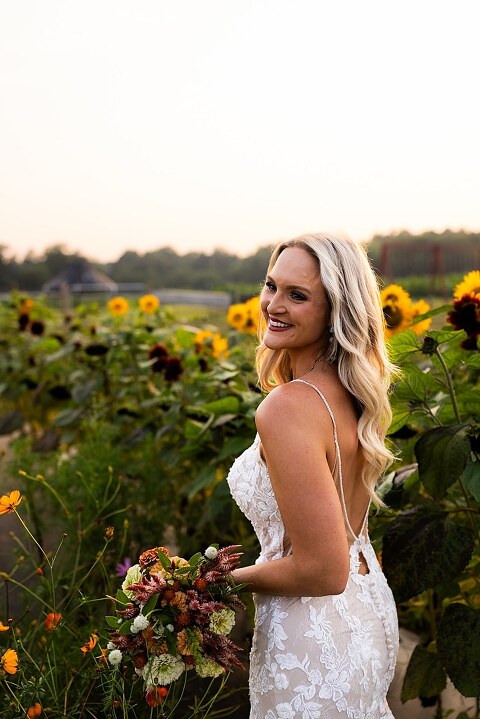 Rooster's Farm and Pumpkin Patch Wedding Venue | Missouri Wedding Photographer | Jonesburg Wedding Photographer | Outdoor Wedding Venue in Missouri | Central Missouri Wedding Photographer | Montgomery Missouri Wedding | Warrenton Missouri Wedding Venue | High Hill Missouri Wedding | Country Wedding Venue |